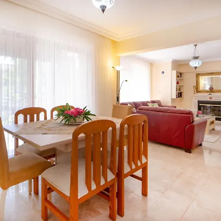 호텔 Fethiye Oeluedenizde Bir Villa