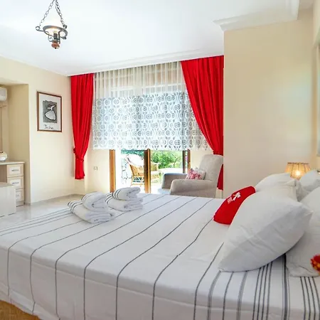 Otel Oeluedenizde Bir *
