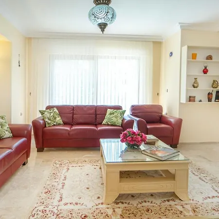 Otel Oeluedenizde Bir Fethiye